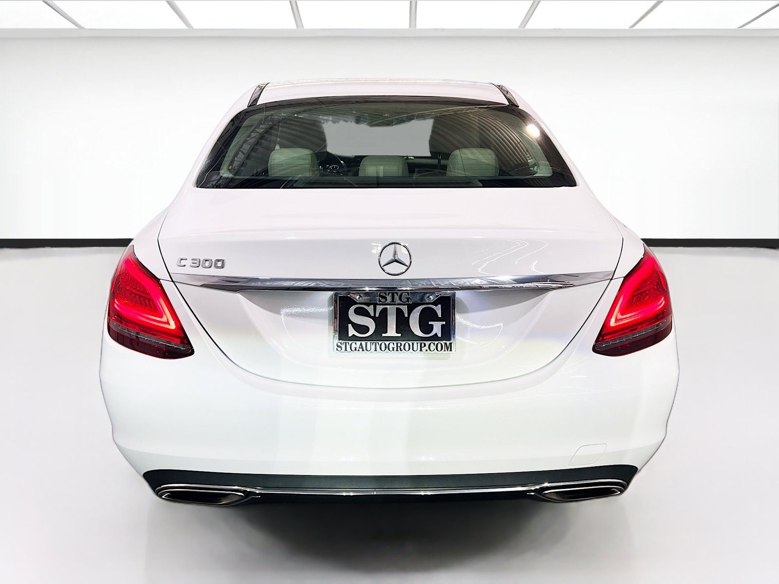 Used 2021 Mercedes-Benz C 300 Sedan image 5