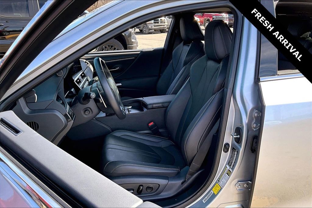 Used 2024 Lexus ES 350 F Sport w/ Accessory Package (Z2) image 20