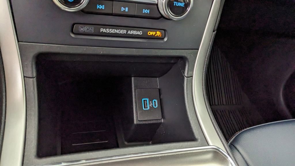 Certified 2023 Ford Edge SEL w/ Sport Appearance Package AWD/4WD image 25
