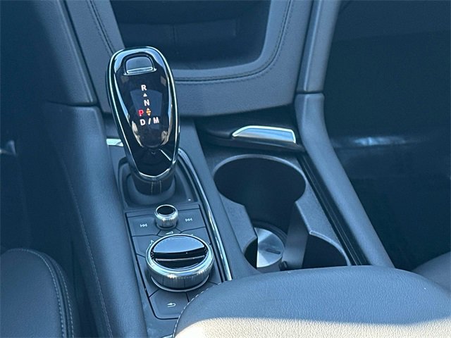 Used 2025 Cadillac XT6 Luxury image 5