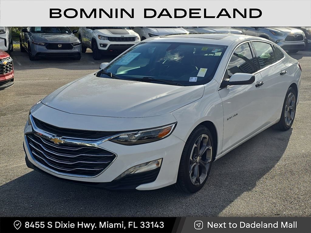 Used 2021 Chevrolet Malibu LT image 2
