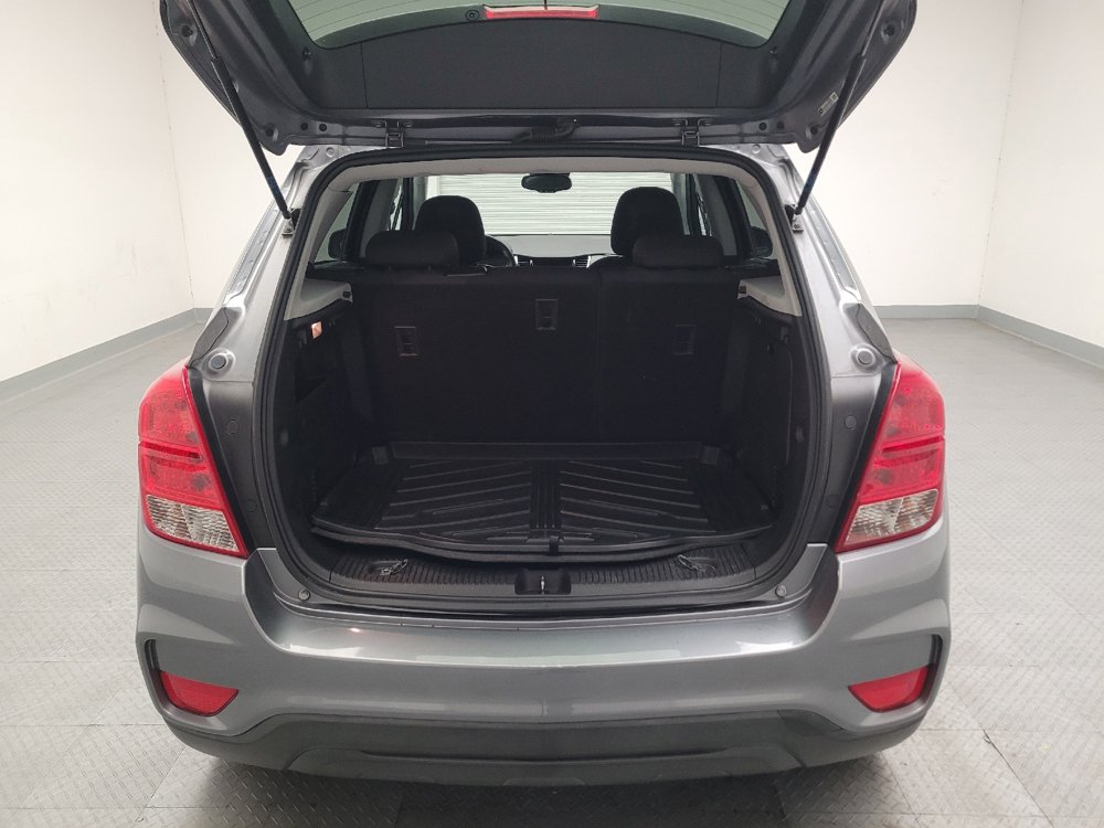 Used 2020 Chevrolet Trax LS w/ Tint and Cruise Package FWD image 29