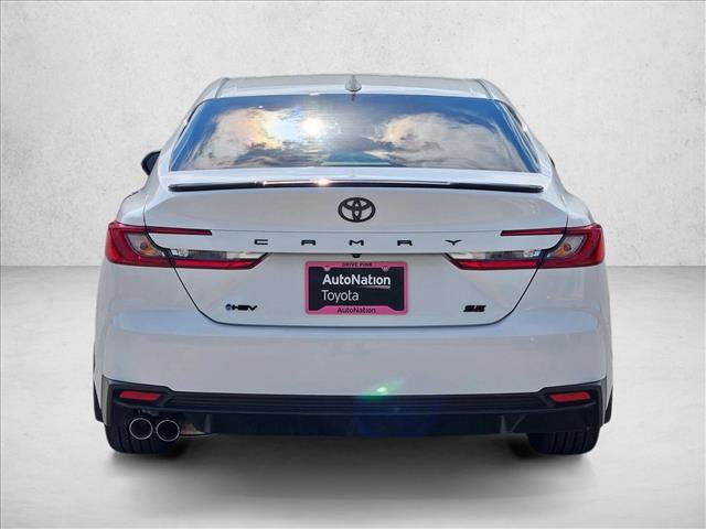 Used 2025 Toyota Camry SE FWD image 7