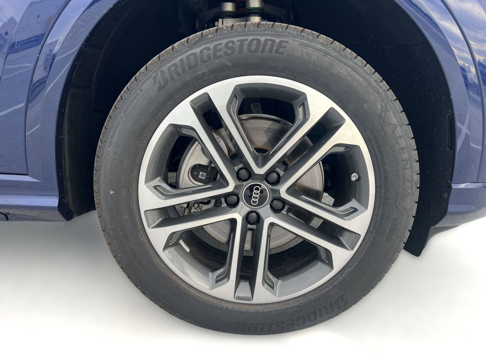 New 2025 Audi Q5 Premium image 11