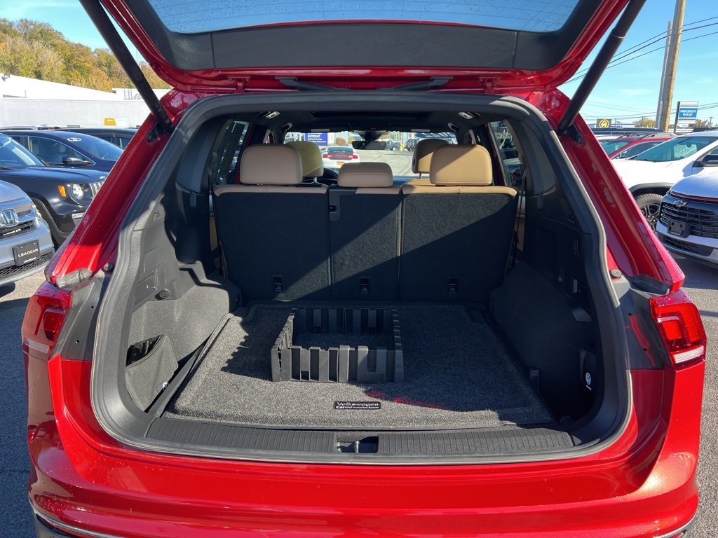 Used 2022 Volkswagen Tiguan SE image 25