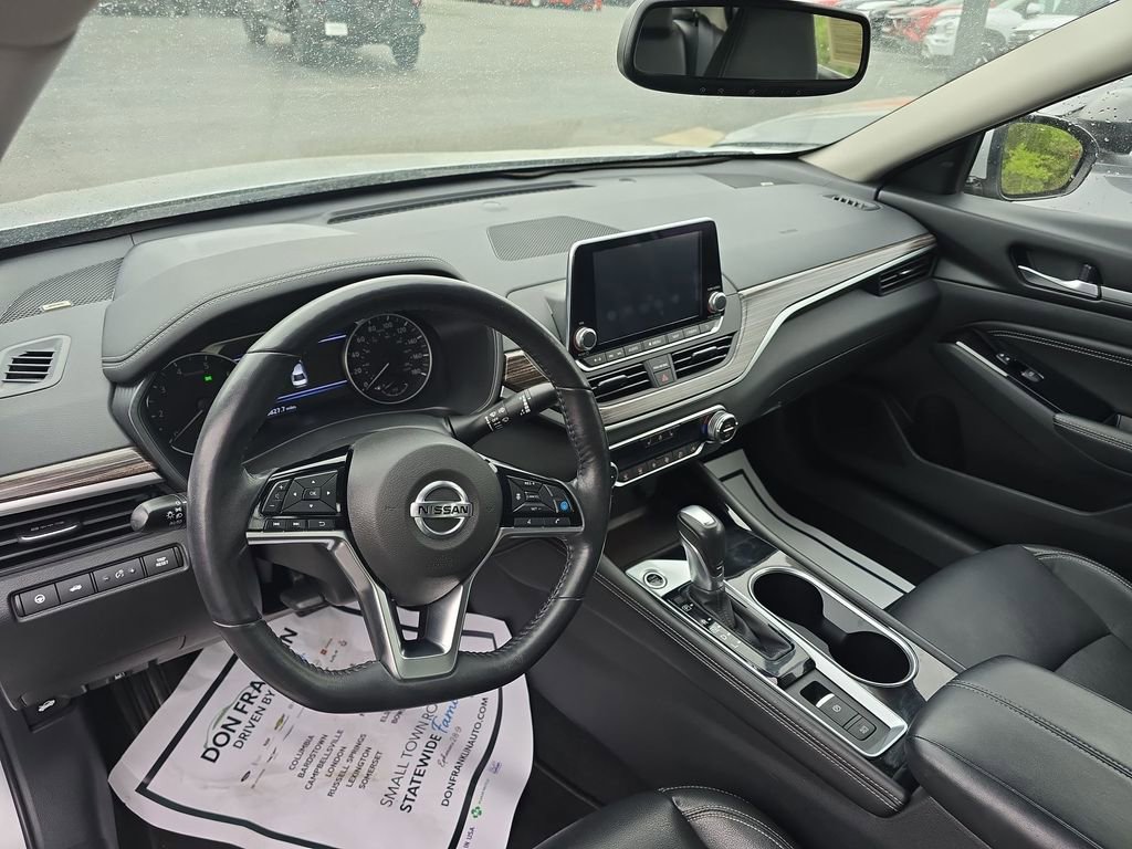 Used 2020 Nissan Altima 2.0 Platinum FWD image 10