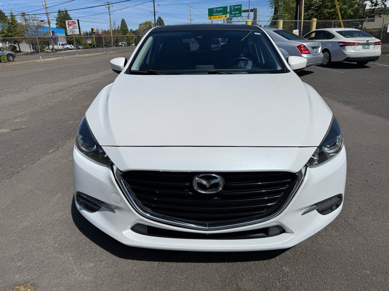 Used 2017 MAZDA MAZDA3 Grand Touring FWD image 9
