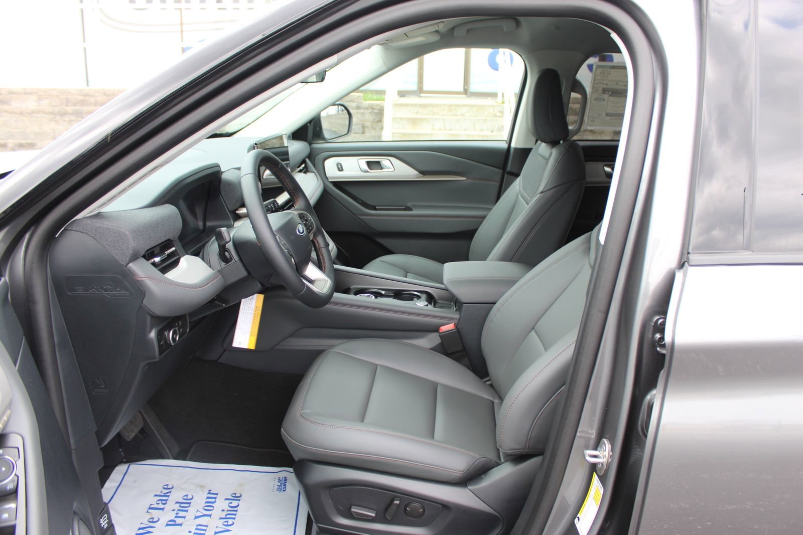 New 2026 Ford Explorer Active AWD/4WD image 21