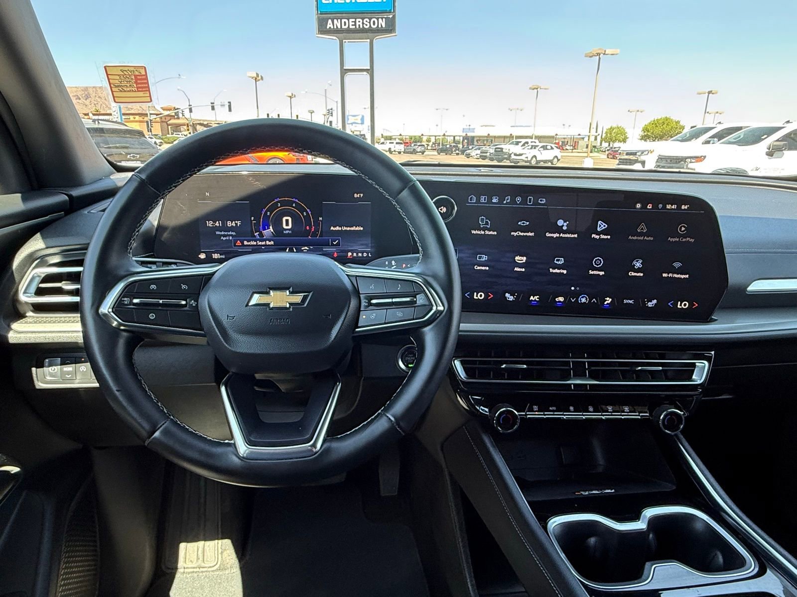 Used 2025 Chevrolet Traverse LT FWD image 16
