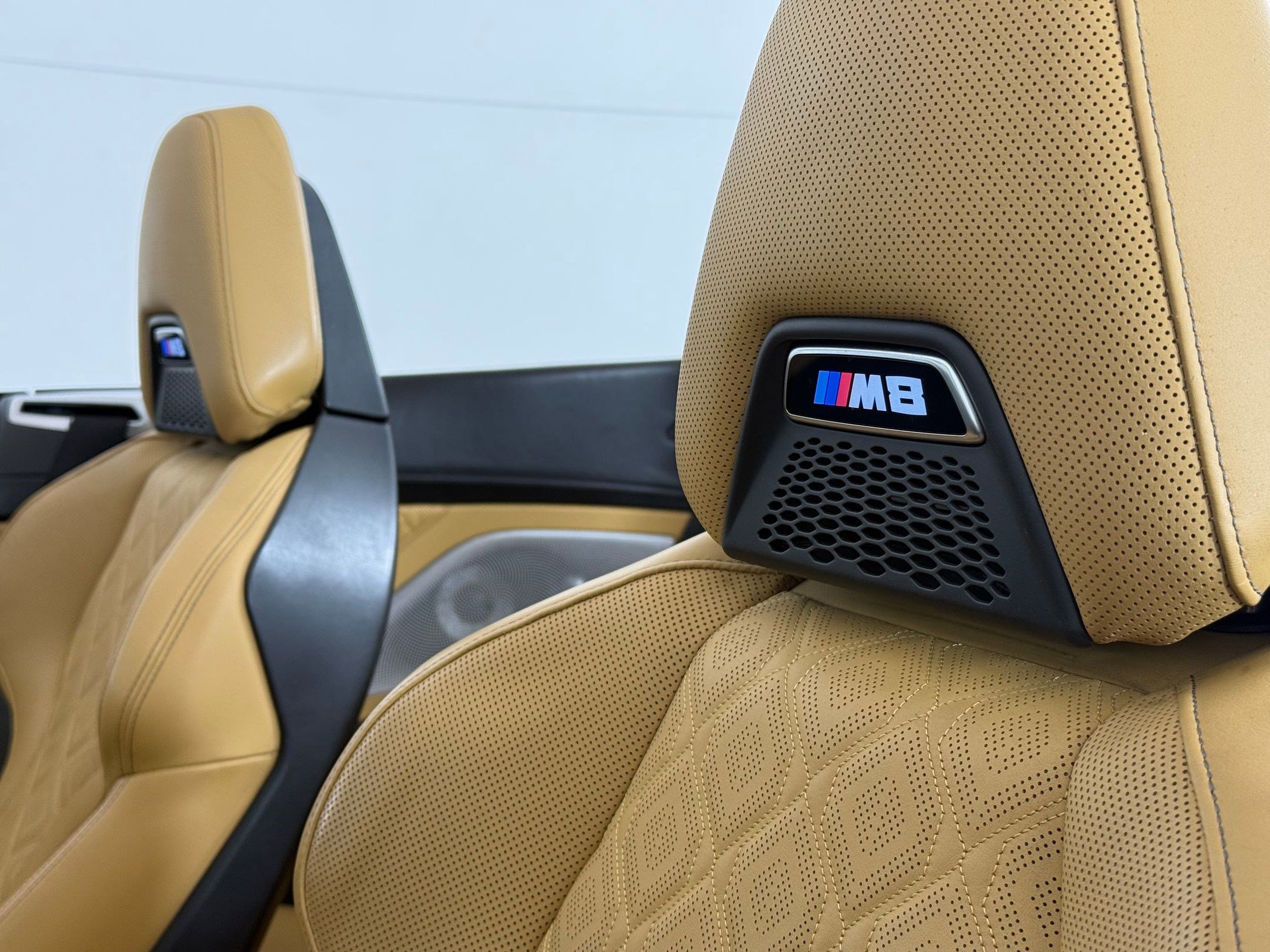 Used 2020 BMW M8 Convertible w/ M Driver's Package image 28