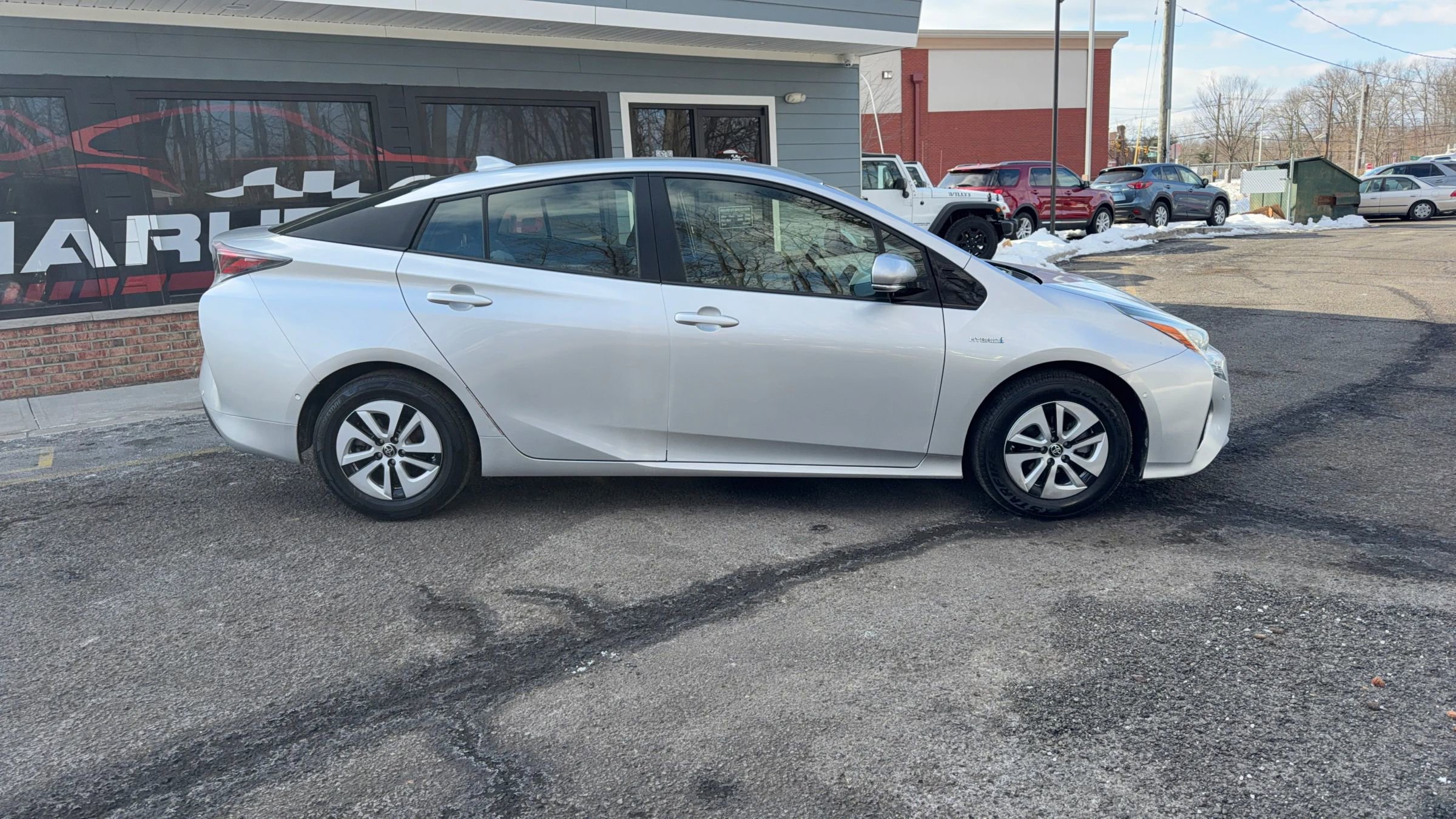 Used 2017 Toyota Prius Two w/ Prius Two Safety Plus Package image 4