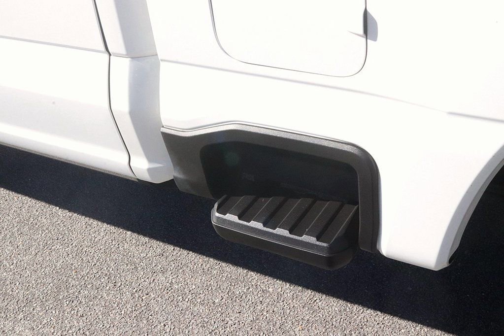 Used 2024 Ford F250 Platinum image 10