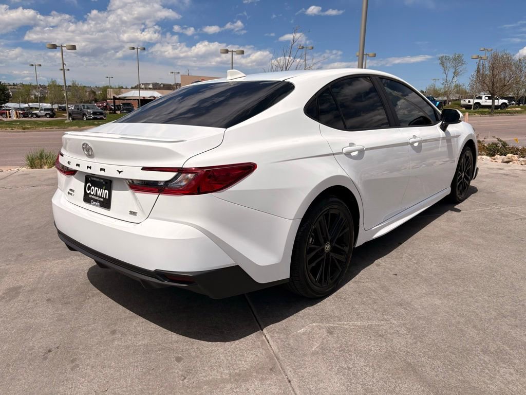 Used 2025 Toyota Camry SE AWD/4WD image 7