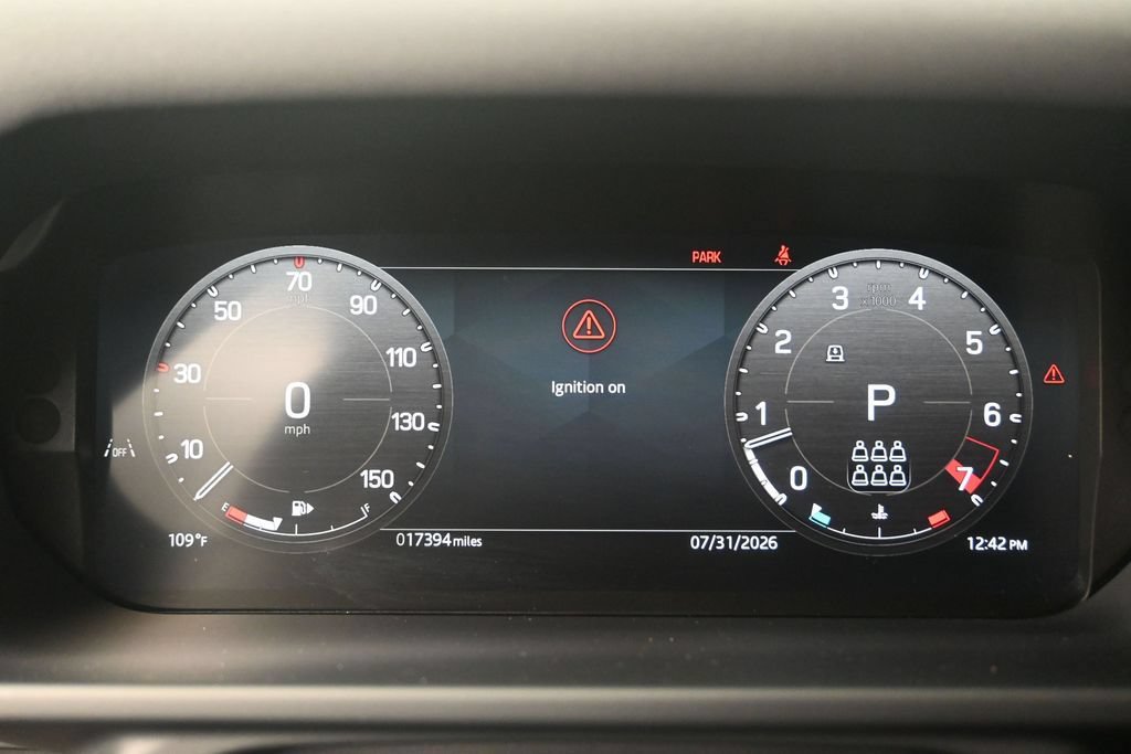Used 2024 Land Rover Defender 130 X-Dynamic SE AWD/4WD image 12