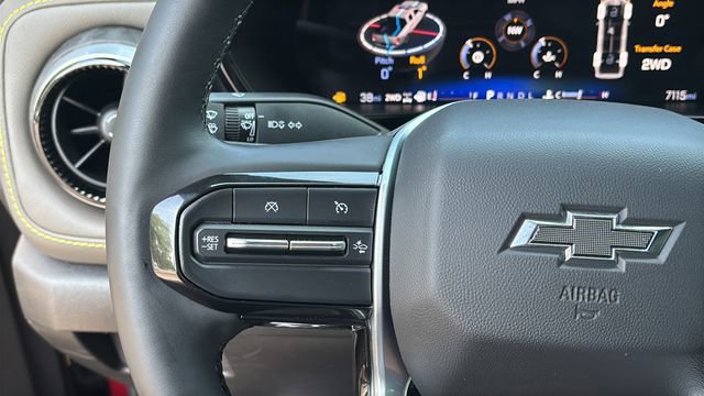 Used 2024 Chevrolet Colorado ZR2 w/ ZR2 Convenience Package III AWD/4WD image 24