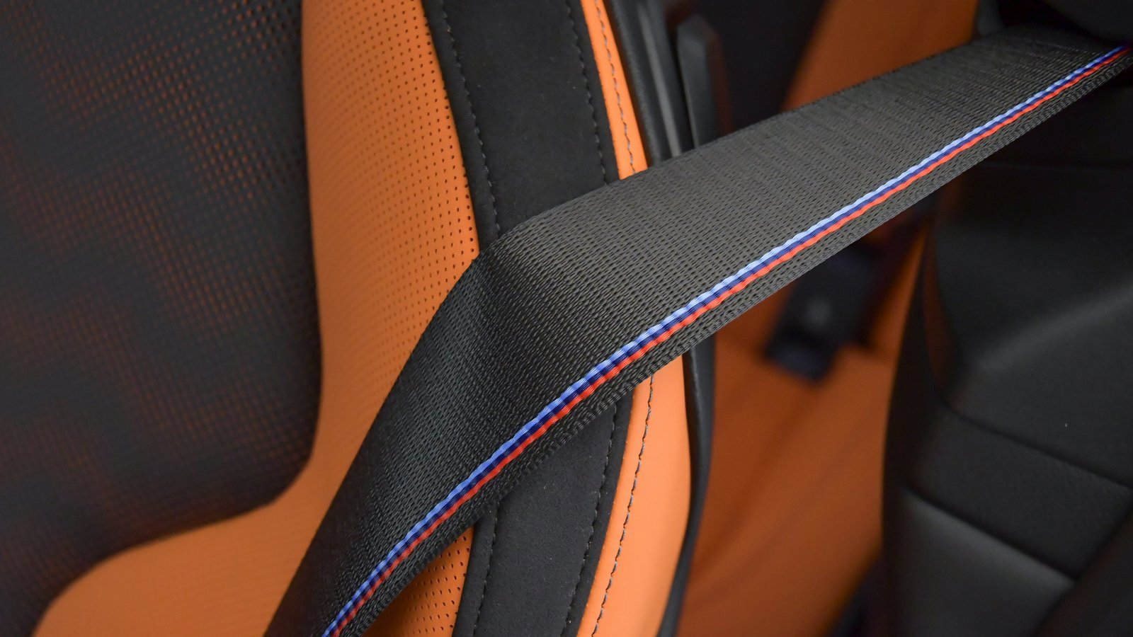 New 2025 BMW M4 Coupe w/ Parking Assistance Package image 33