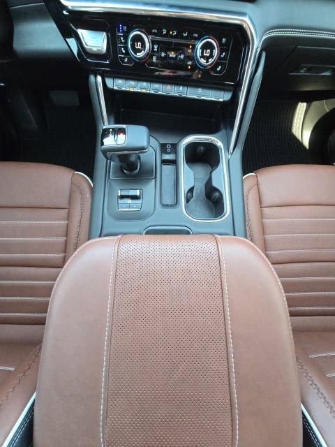 Used 2025 GMC Sierra 1500 Denali Ultimate image 40