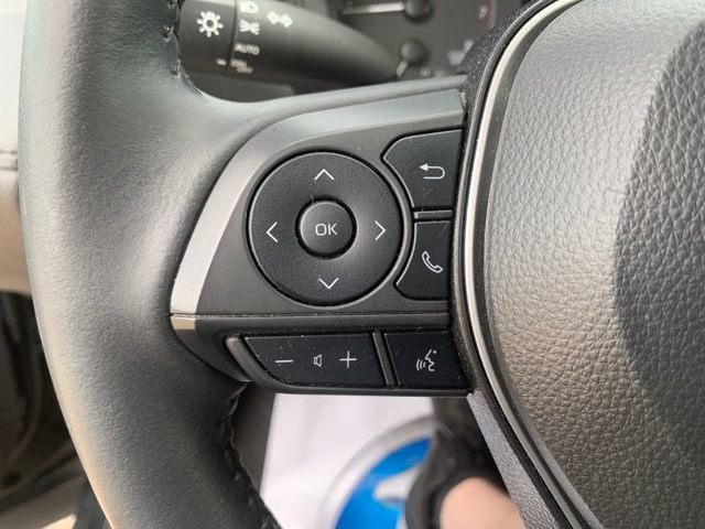 Used 2024 Toyota Corolla Cross LE FWD image 26