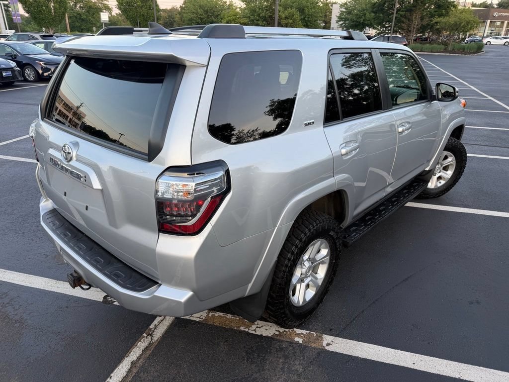 Used 2021 Toyota 4Runner SR5 Premium w/ Moonroof Package AWD/4WD image 6