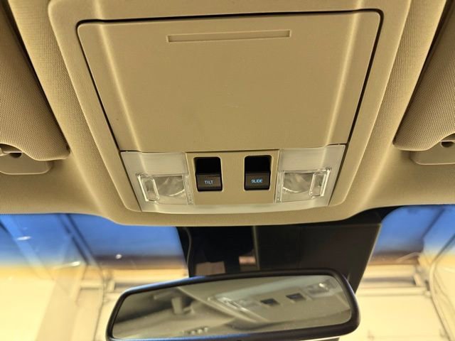 Used 2010 Ford Taurus Limited image 20