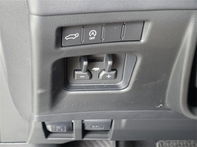 New 2025 Lexus LX 600 F Sport image 32