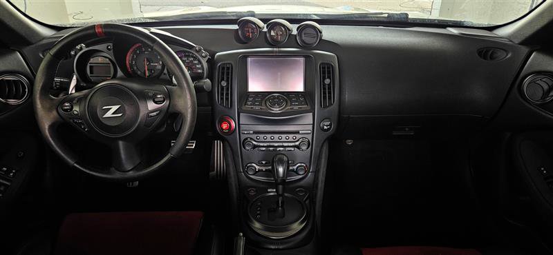 Used 2016 Nissan 370Z NISMO image 10