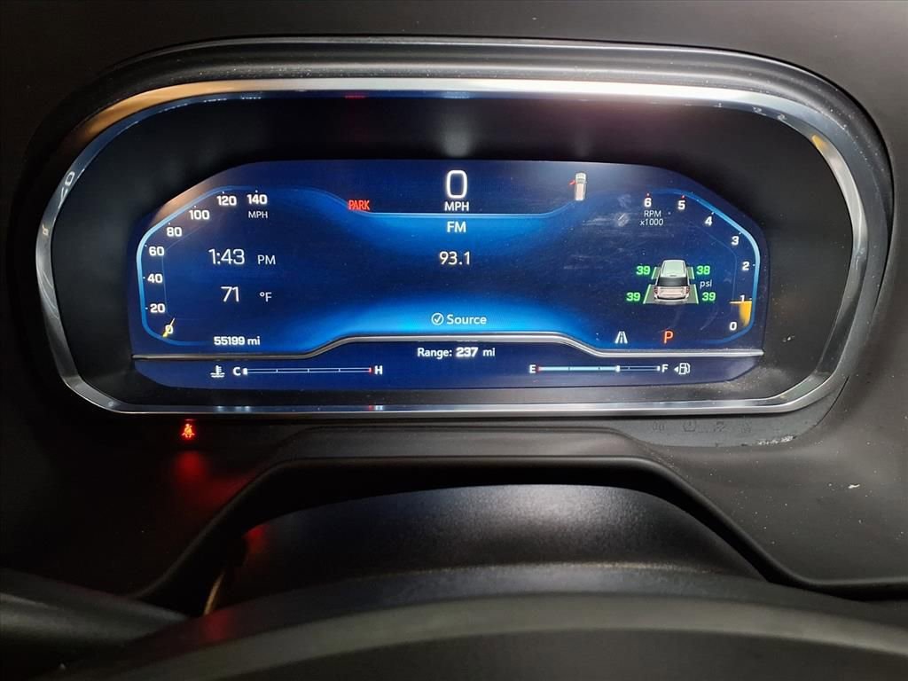 Used 2022 Chevrolet Suburban LT image 9