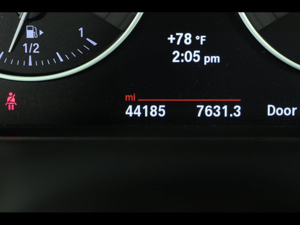 Used 2016 BMW M235i Convertible RWD image 25