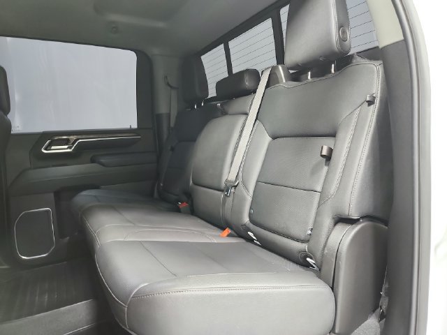 Used 2025 Chevrolet Silverado 2500 LTZ w/ LTZ Convenience Package AWD/4WD image 37