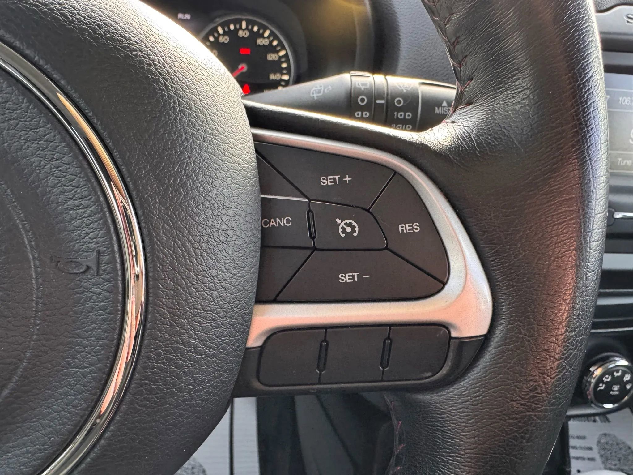 Used 2016 Jeep Renegade Trailhawk image 23