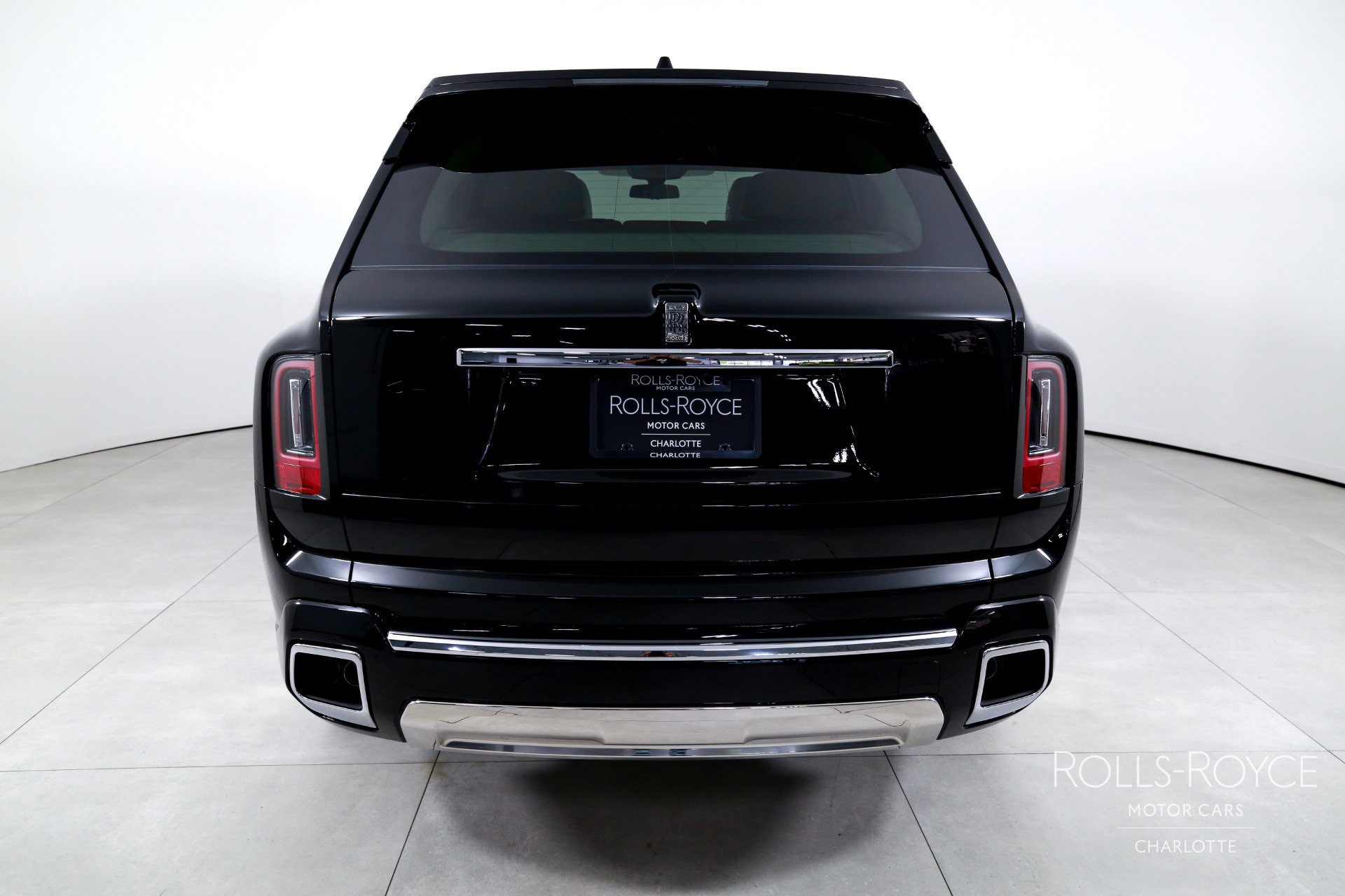 New 2026 Rolls-Royce Cullinan AWD/4WD image 9