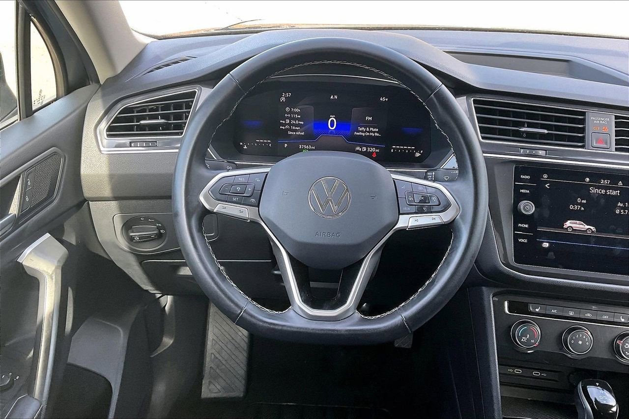 Used 2024 Volkswagen Tiguan S image 10