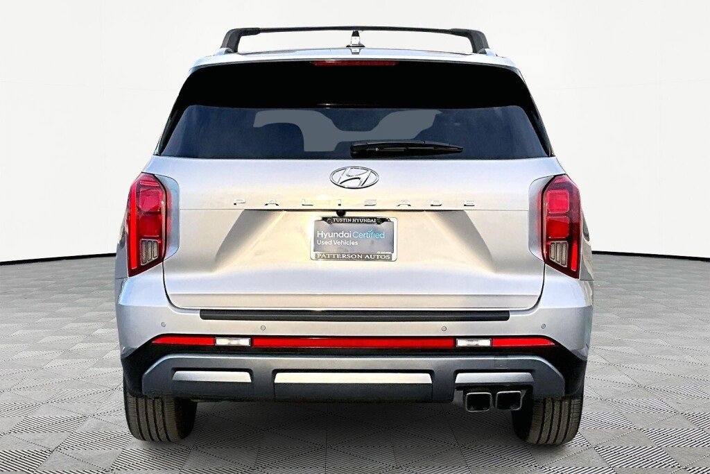 Certified 2025 Hyundai Palisade SEL image 4