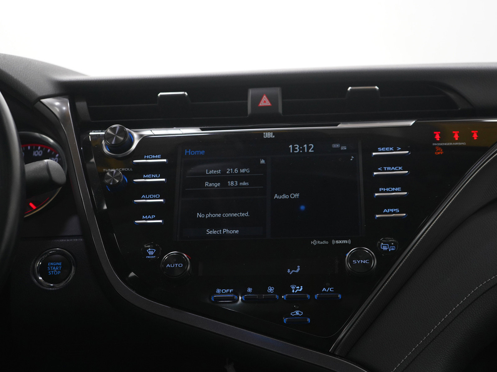 Used 2020 Toyota Camry XSE FWD image 15