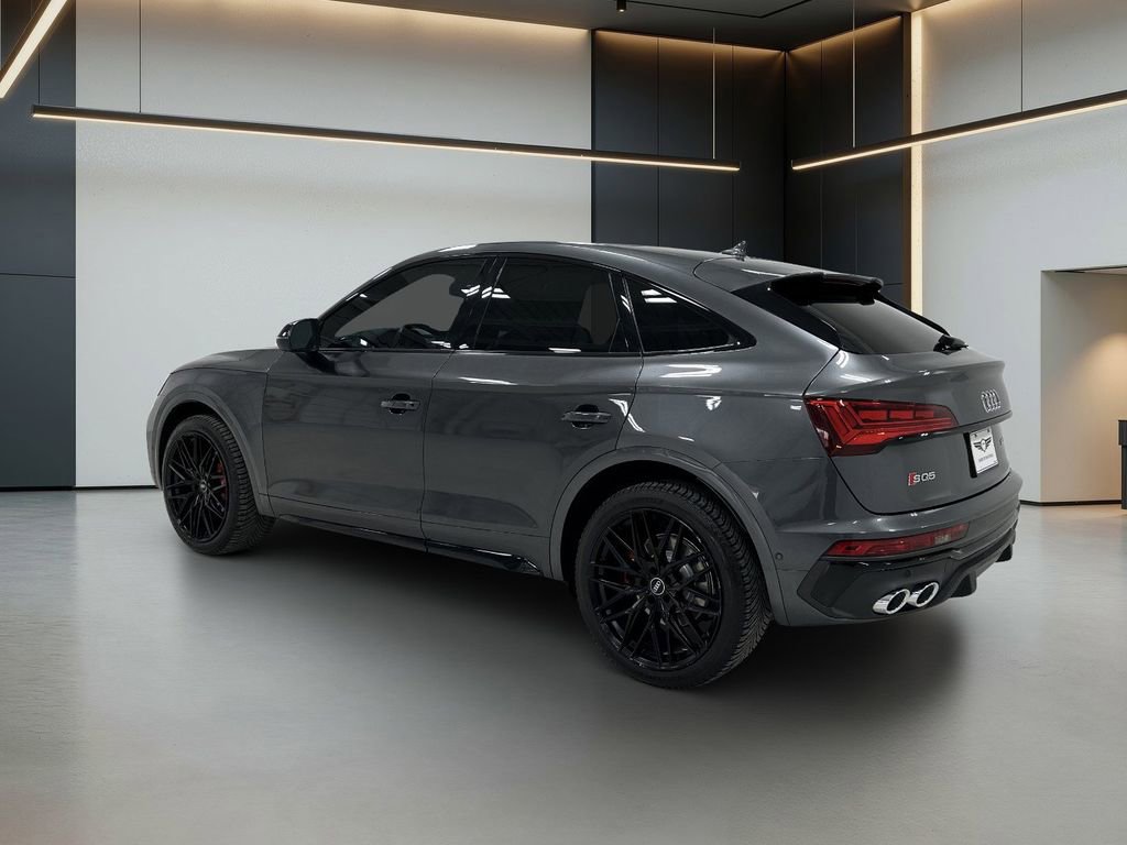 Used 2022 Audi SQ5 Prestige w/ Prestige Package image 3