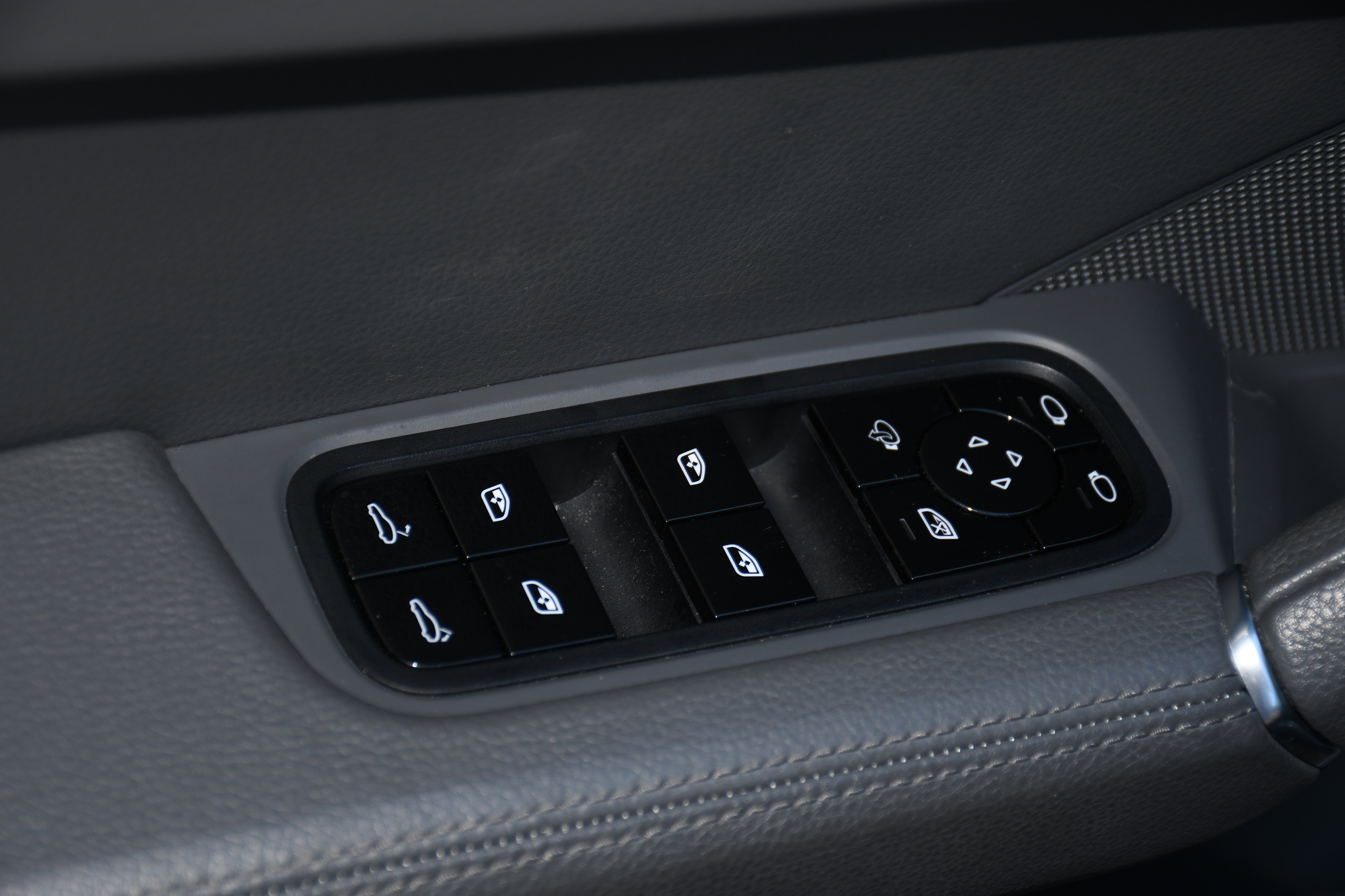 Used 2019 Porsche Cayenne image 12