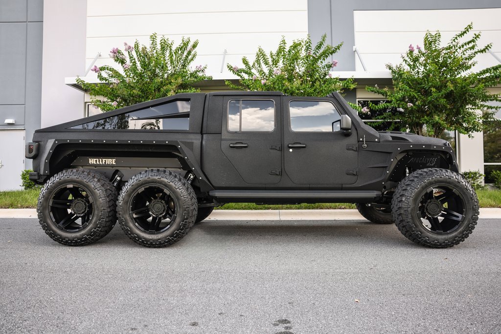 Used 2022 Jeep Gladiator Sport image 19
