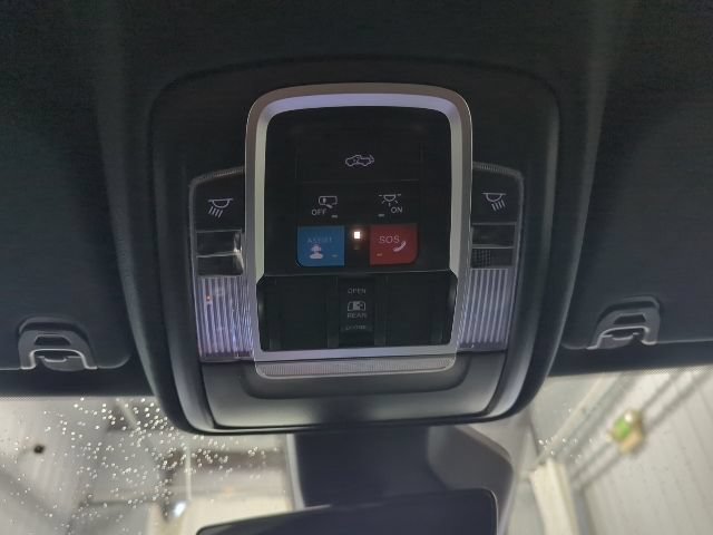 Used 2026 RAM 1500 Laramie w/ Sport Appearance Package AWD/4WD image 27