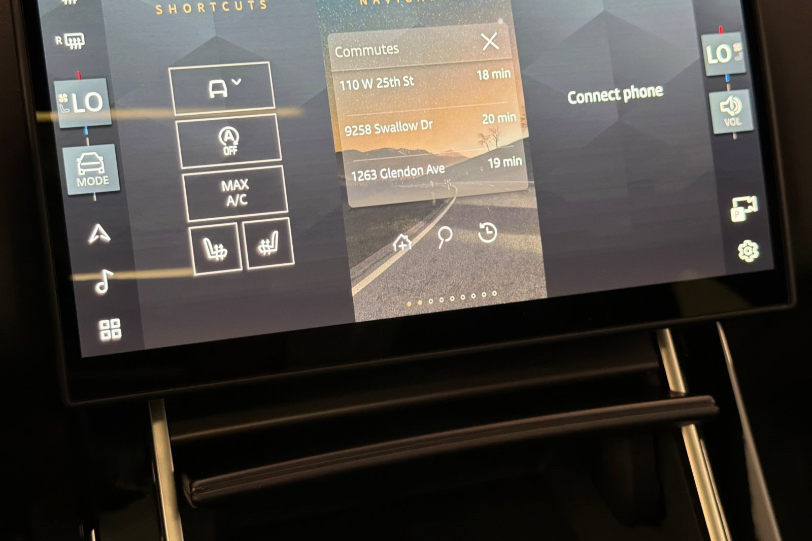 Certified 2026 Land Rover Range Rover Velar Dynamic SE AWD/4WD image 22