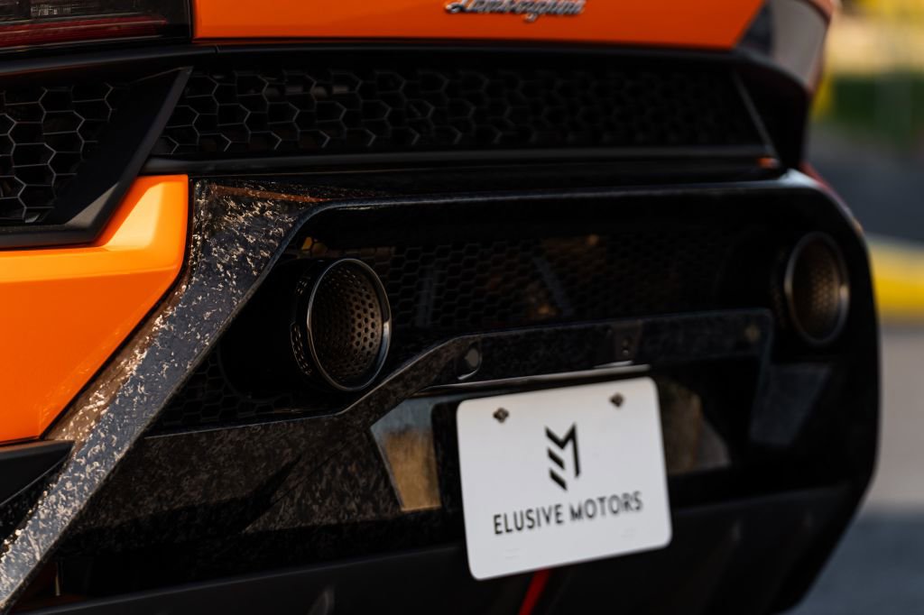 Used 2018 Lamborghini Huracan Performante image 21