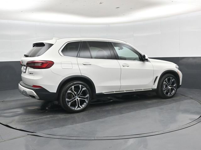 Used 2020 BMW X5 sDrive40i w/ Premium Package RWD image 3