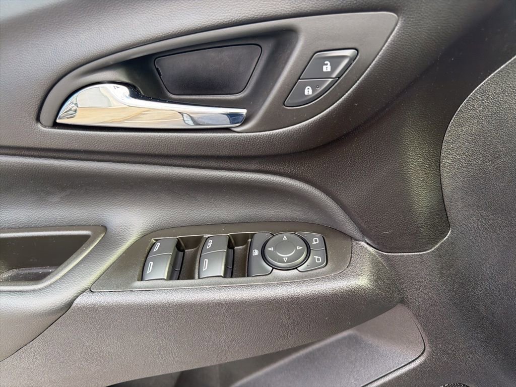 Certified 2024 Chevrolet Equinox LT image 36