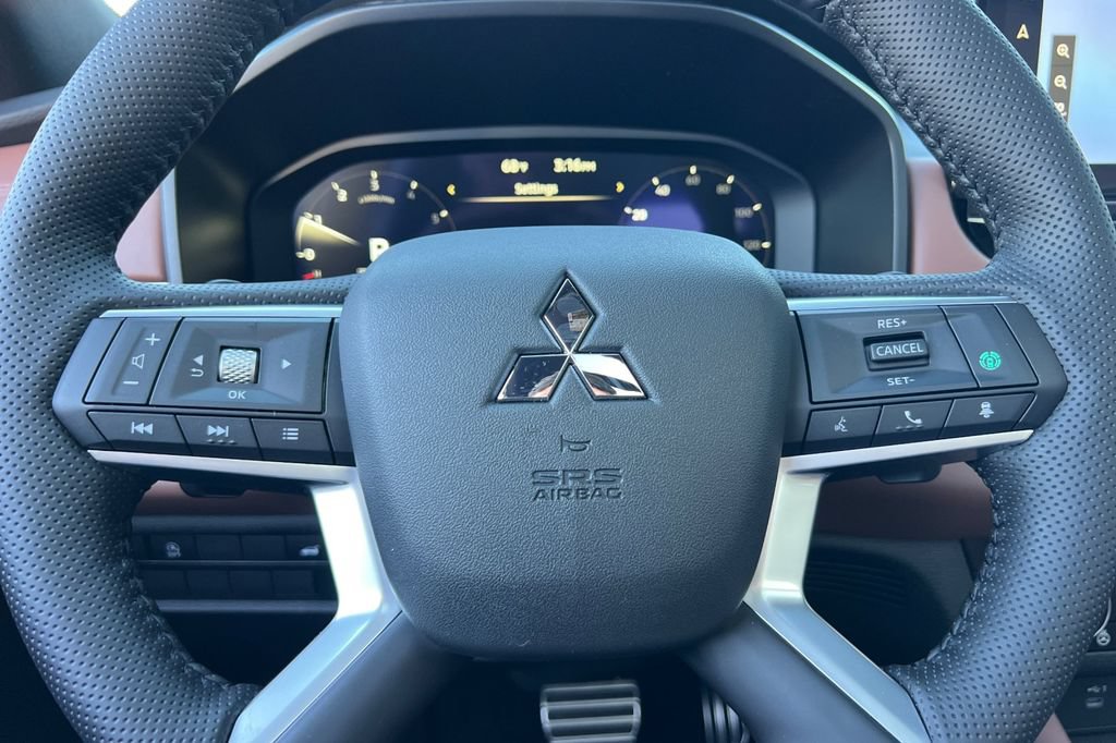 New 2026 Mitsubishi Outlander SEL FWD image 26