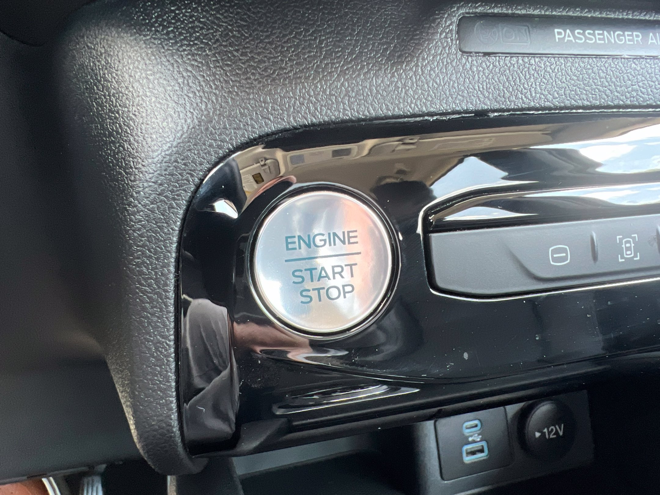 Used 2023 Ford Escape SE FWD image 27