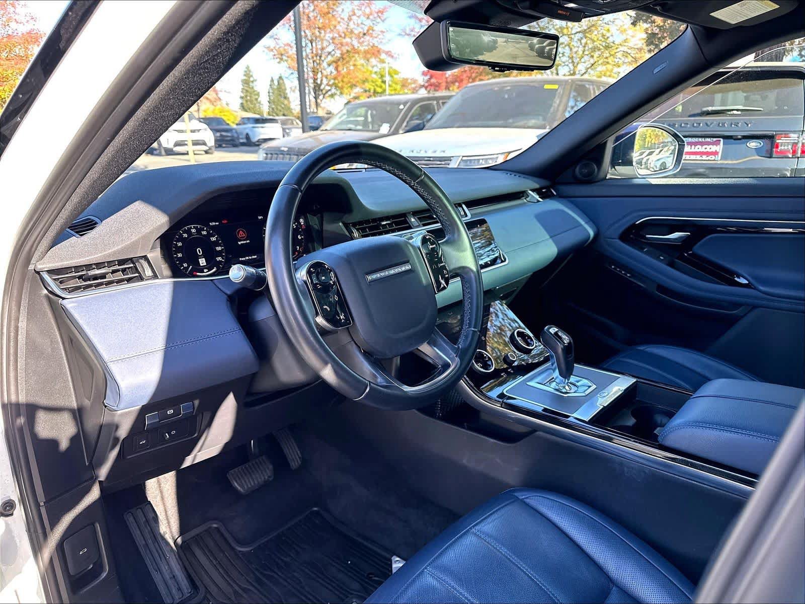 Used 2020 Land Rover Range Rover Evoque SE AWD/4WD image 16