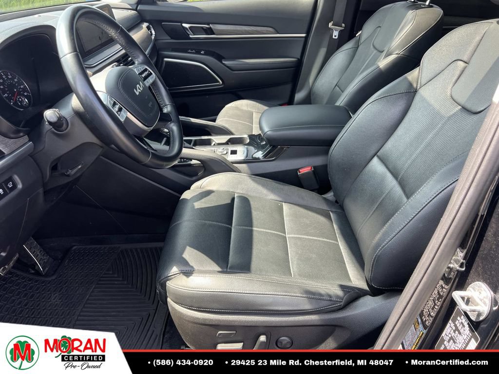 Used 2022 Kia Telluride SX w/ Towing Package FWD image 18