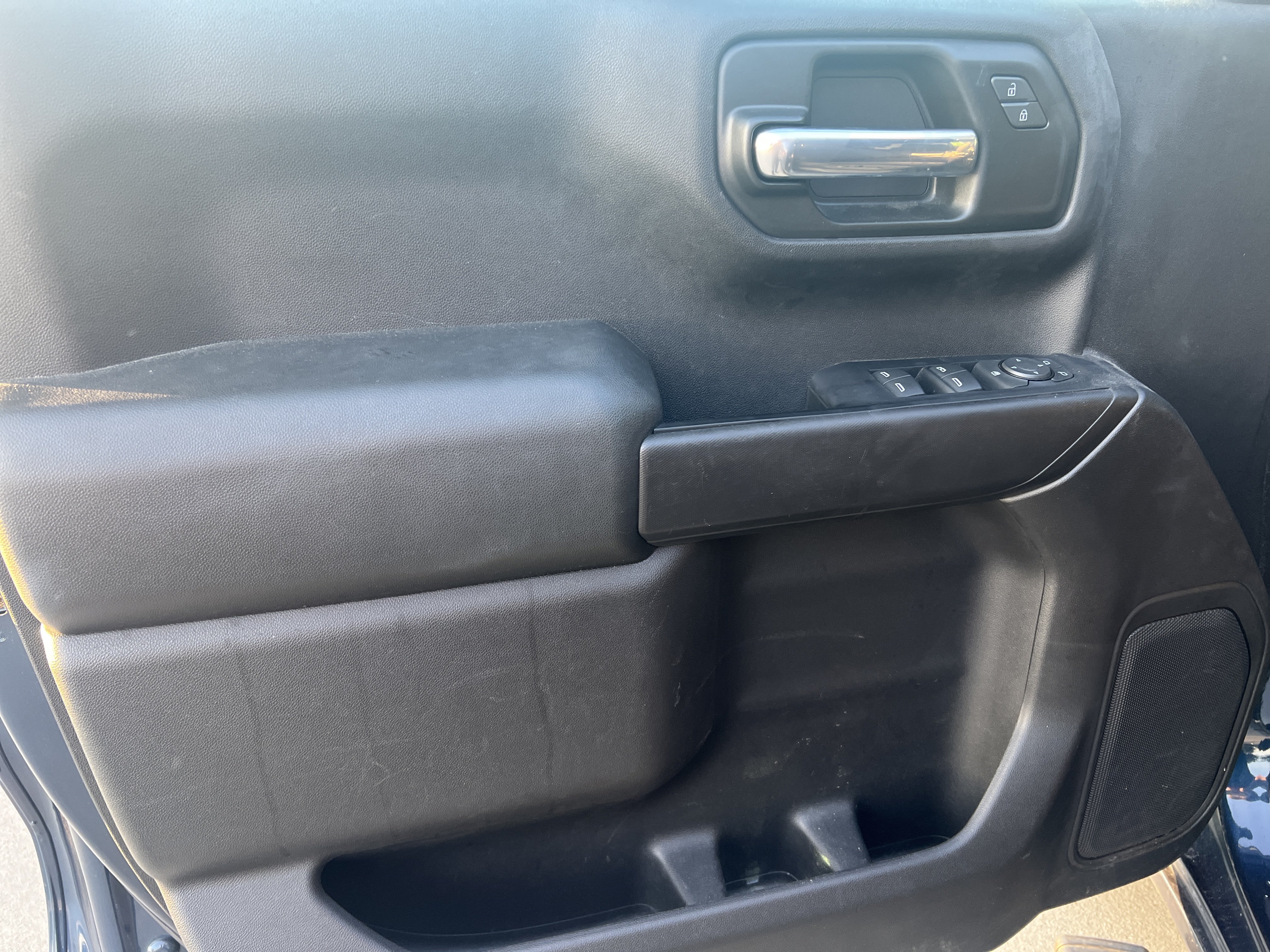 Used 2022 Chevrolet Silverado 1500 Custom RWD image 12