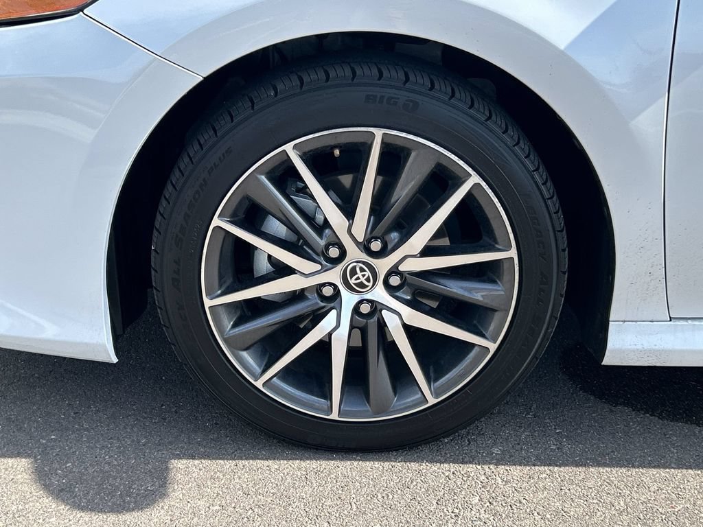 Used 2022 Toyota Camry XLE FWD image 33
