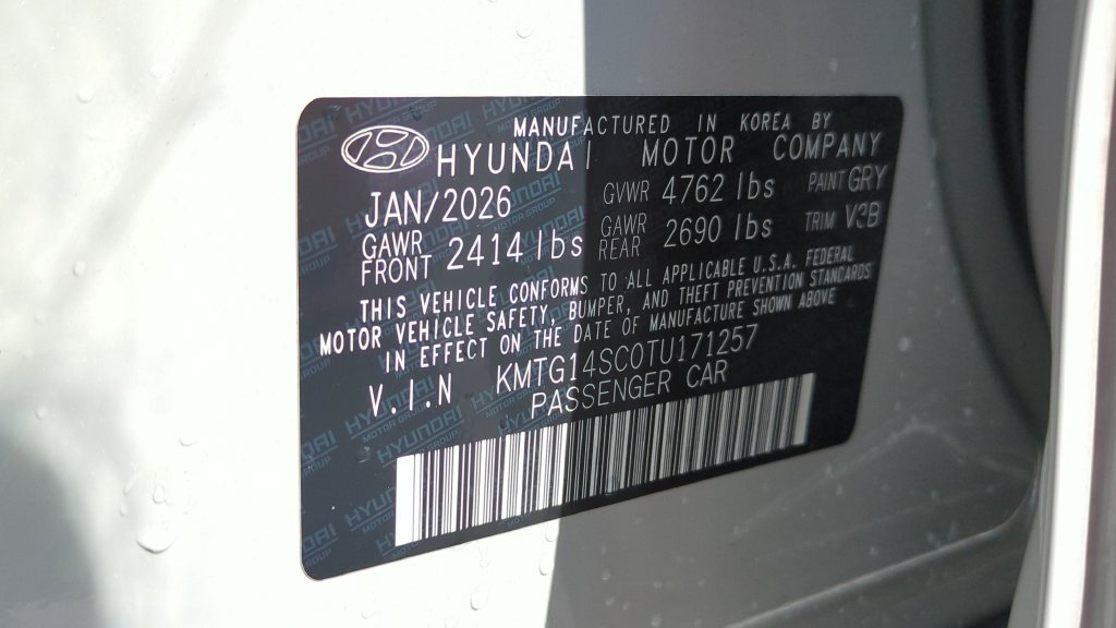 Used 2026 Genesis G70 2.5T RWD image 23