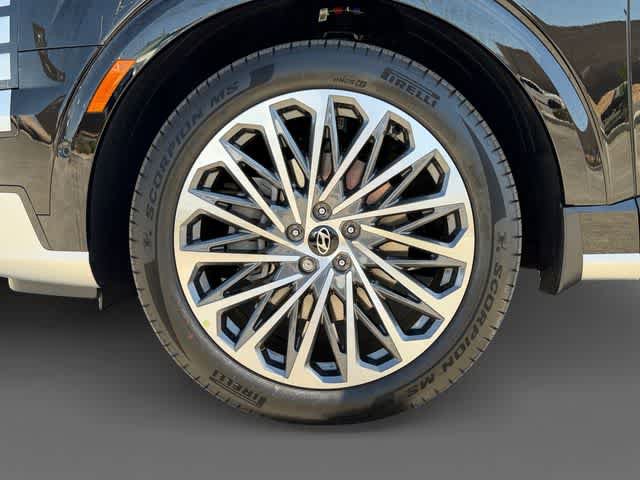 Certified 2026 Hyundai Palisade Calligraphy AWD/4WD image 9